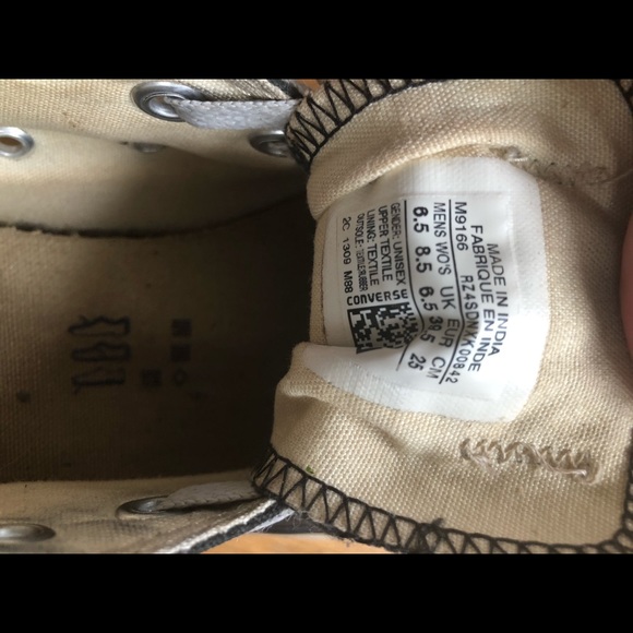 Black Converse - Picture 4 of 4